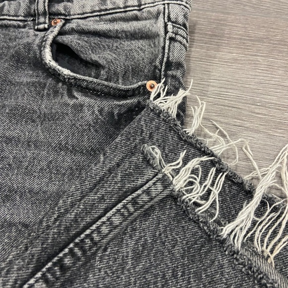 (Brand New) Women's Zara high waist straight leg distressed jeans. - Picture 7 of 8